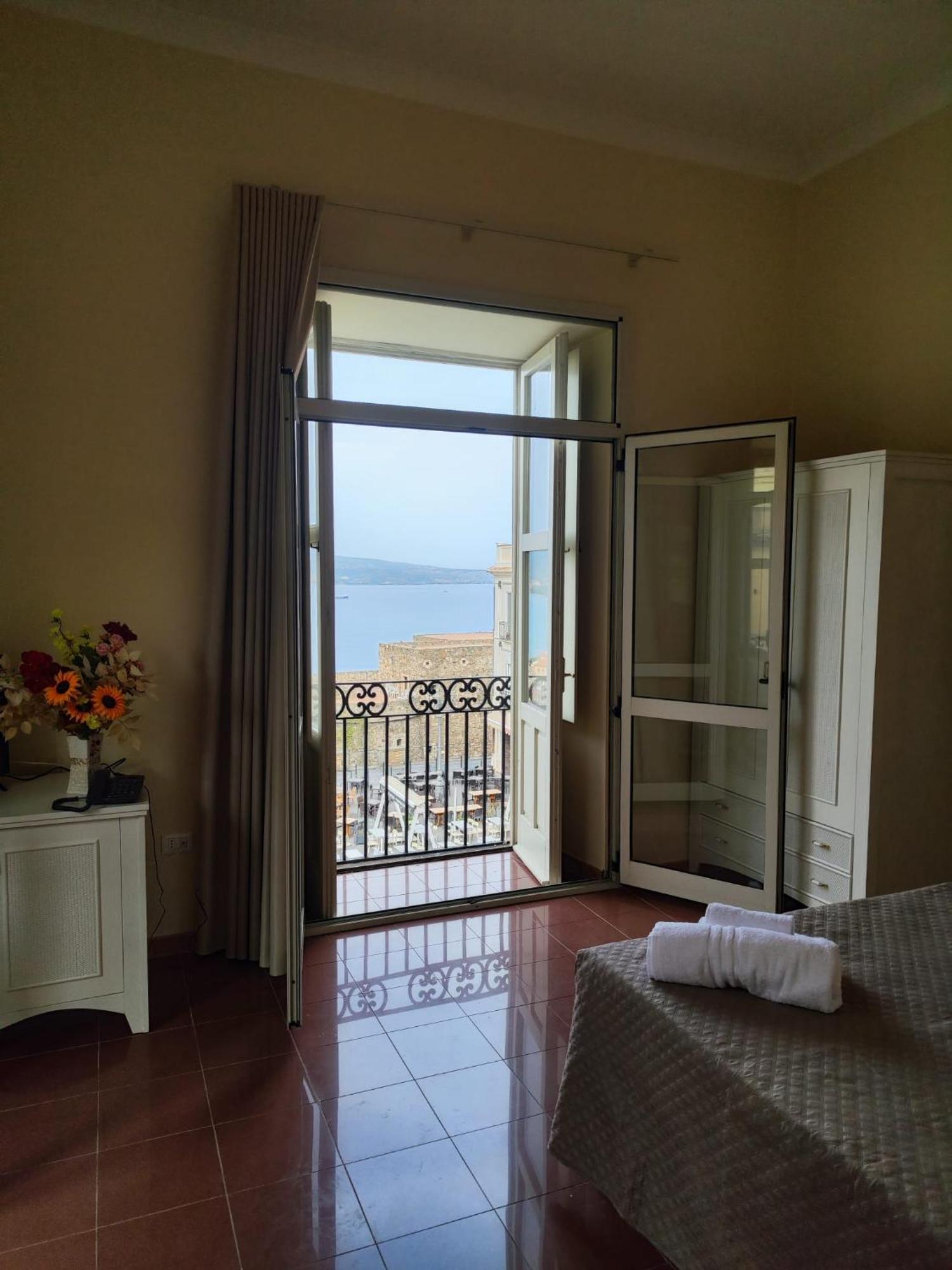 Hotel Della Piazza Pizzo  Eksteriør billede