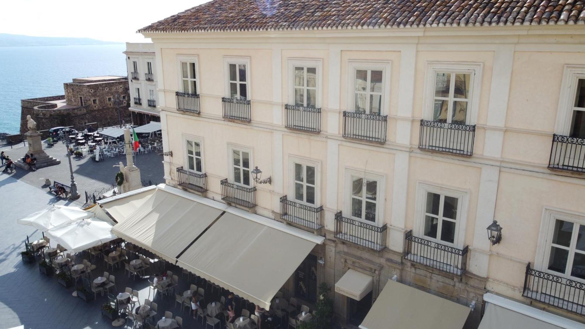 Hotel Della Piazza Pizzo  Eksteriør billede