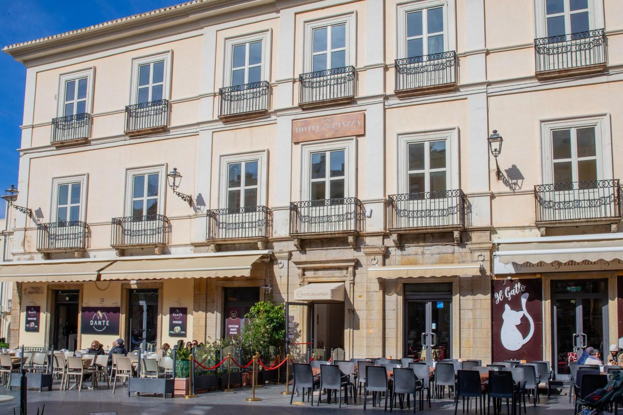 Hotel Della Piazza Pizzo  Eksteriør billede